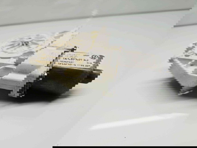 Motoras geam dreapta fata Volkswagen Golf 5 Variant (1K5) [Fabr 2007-2009] 1K5837401AJ