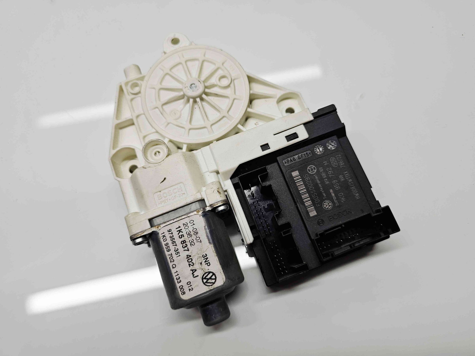 Motoras geam stanga fata Volkswagen Golf 5 Variant (1K5) [Fabr 2007-2009] 1K5837402AJ - imagine 6