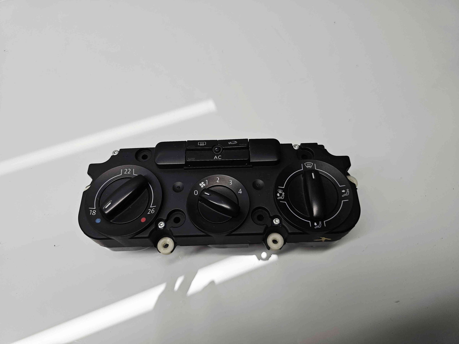 Panou comanda clima Volkswagen Golf 5 Variant (1K5) [Fabr 2007-2009] 1K0820047FT