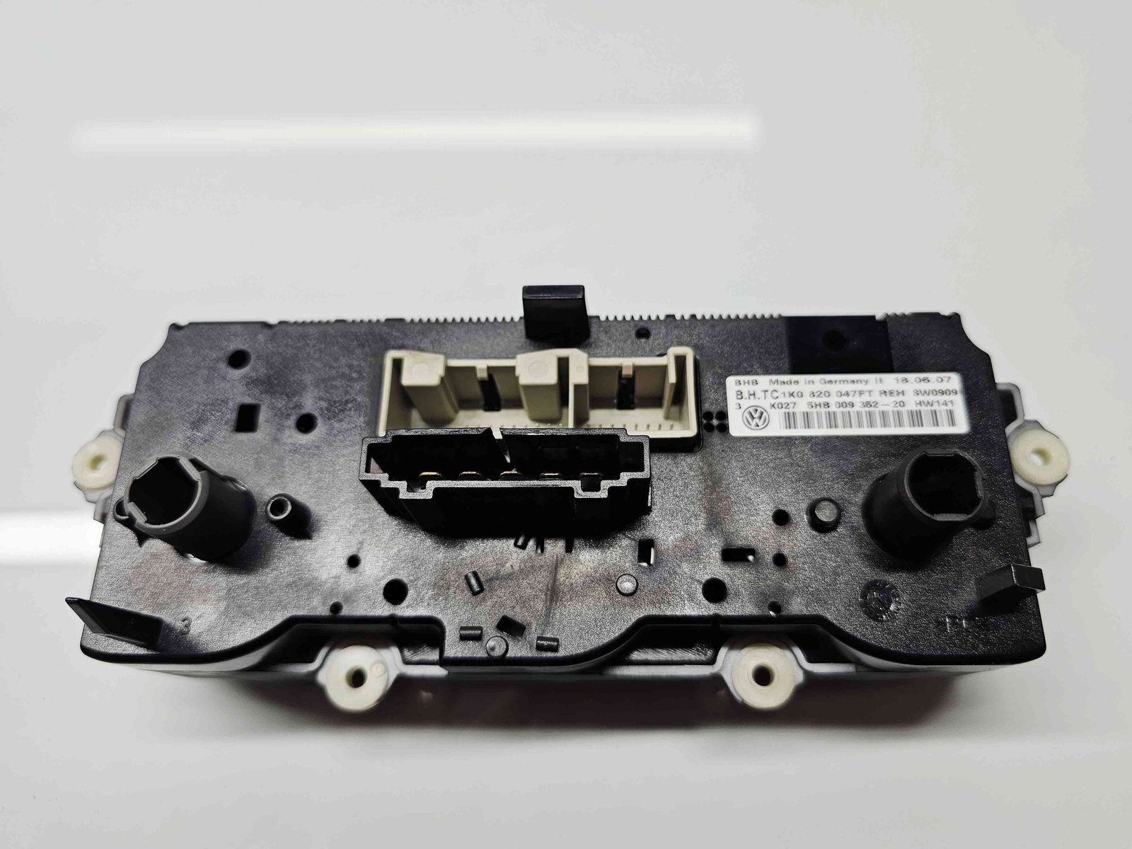 Panou comanda clima Volkswagen Golf 5 Variant (1K5) [Fabr 2007-2009] 1K0820047FT - imagine 4