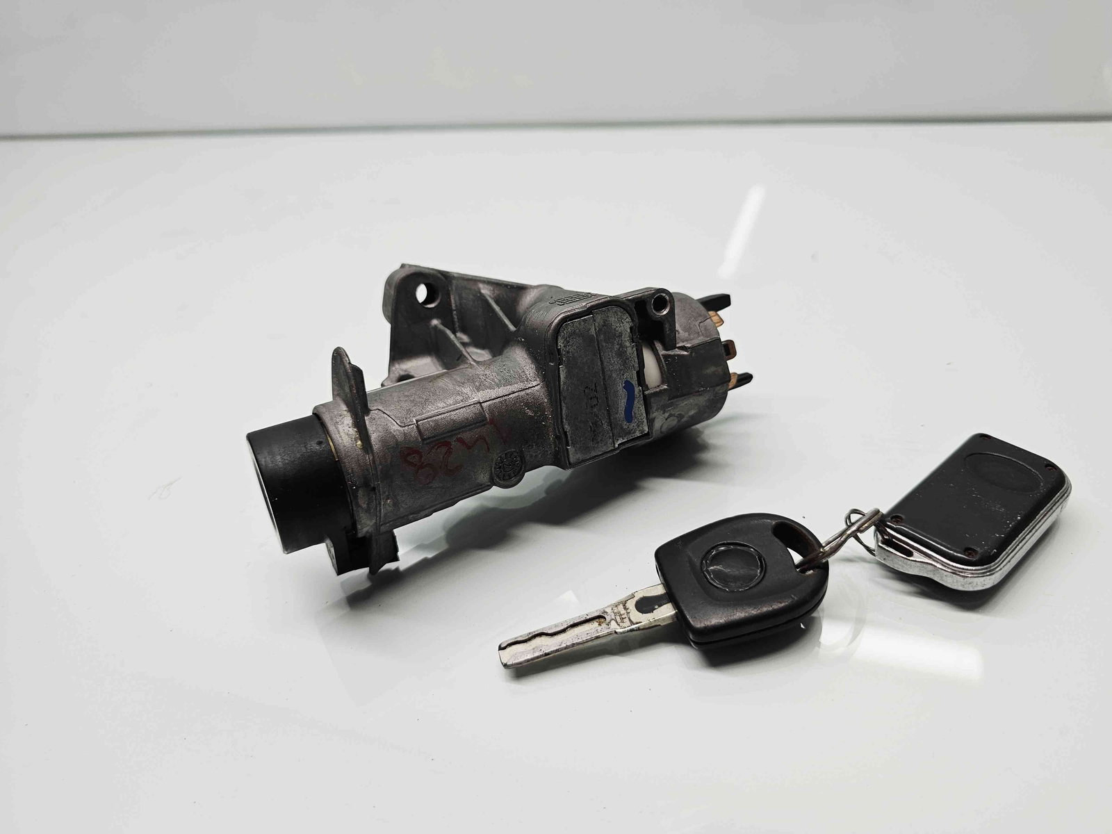 Contact cu cheie Volkswagen Polo (9N) [Fabr 2001-2008] 4B0905851C 1.2 Benz AZQ47KW / 64CP - imagine 5