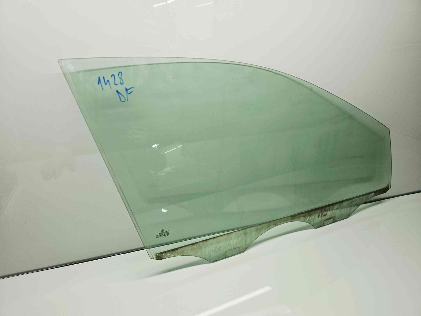 Geam usa dreapta fata Volkswagen Polo (9N) [Fabr 2001-2008] OEM - imagine 3