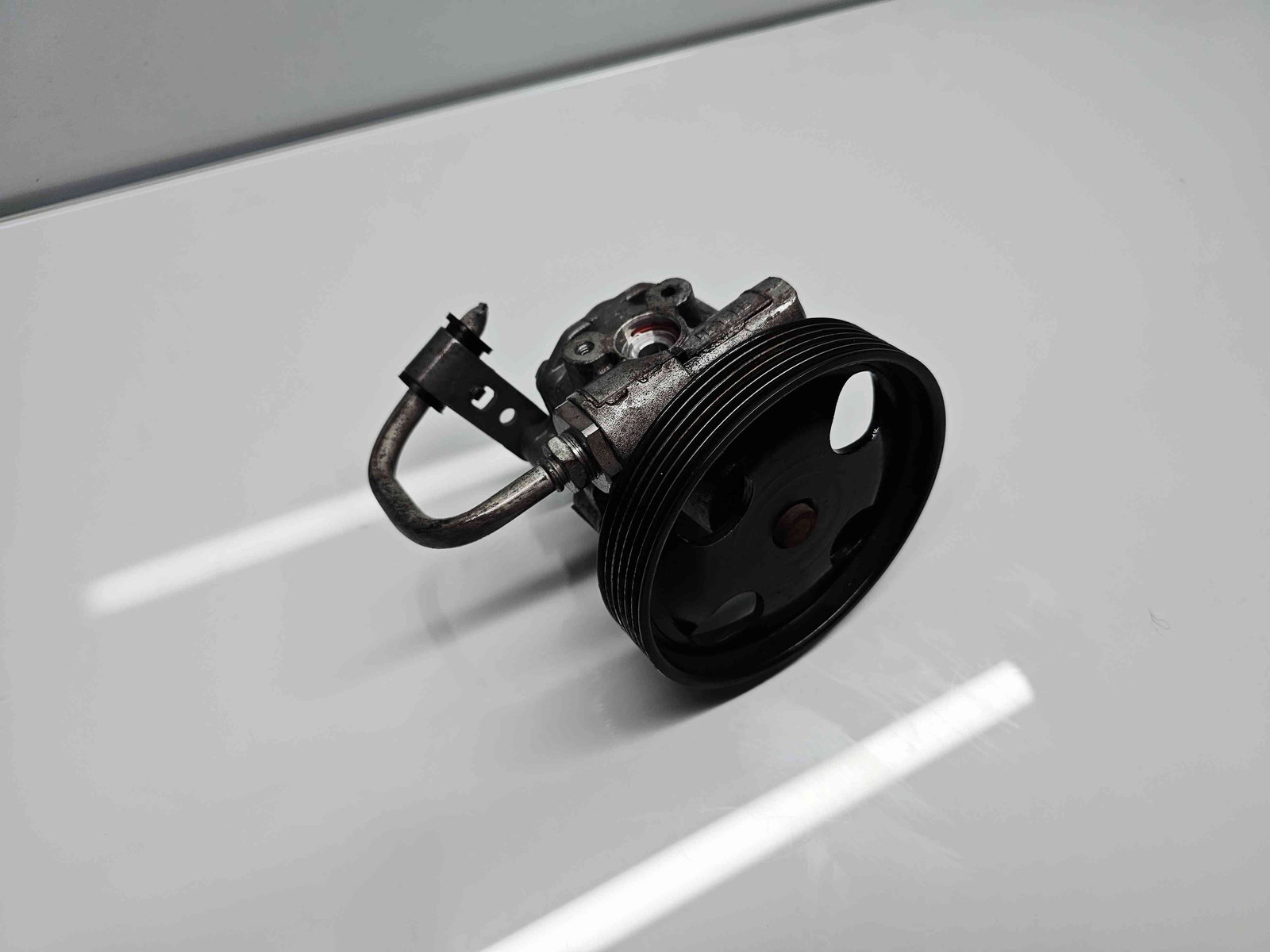 Pompa servodirectie Ford Fiesta 5 [Fabr 2001-2010] 2S603A696 1.4 TDCI F6JB 50KW / 68CP - imagine 1