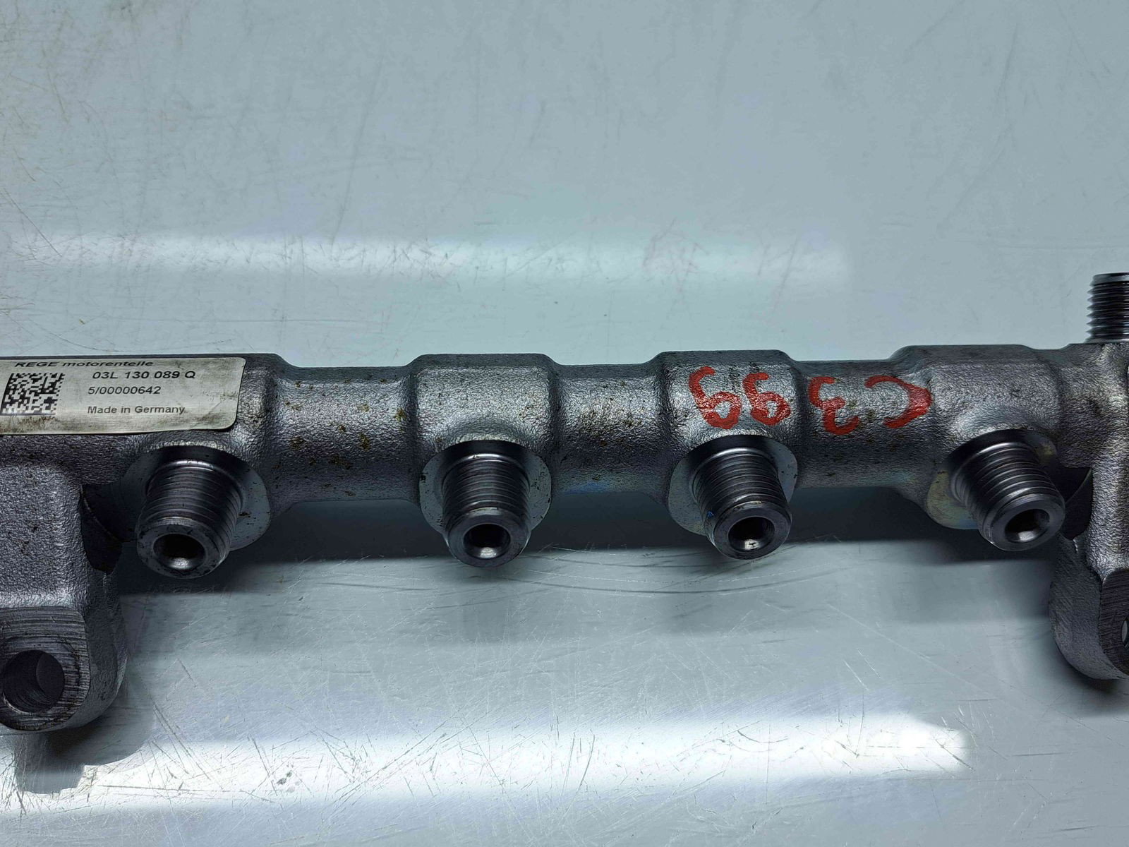 Rampa injectoare AUDI A4 (8K2, B8) [Fabr 2008-2015] 03L130089Q 2.0 TDI CGLB 125KW / 170CP - imagine 2