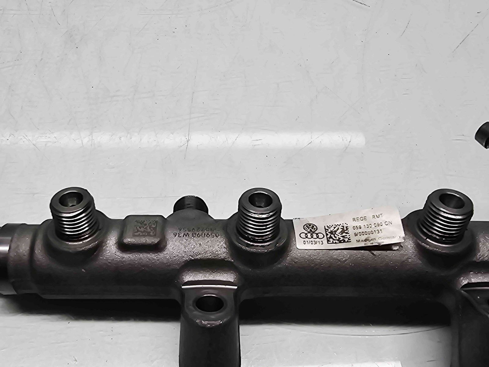 Rampa injectoare Volkswagen Touareg (7P5) [Fabr 2011-2017] 059130090CN 3.0 TDI CRCA 180KW / 245CP - imagine 4