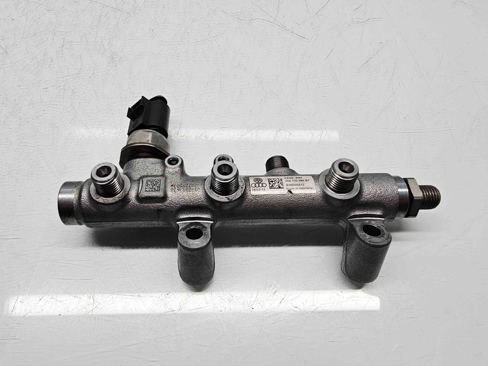 Rampa injectoare AUDI A6 (4G5, C7) [Fabr 2011-2017] 059130089BT 3.0 TDI CRCA 180KW / 245CP - imagine 1