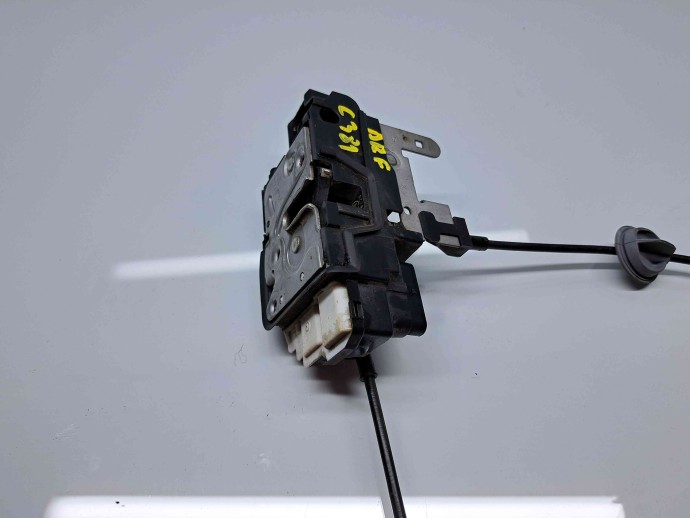 Broasca usa dreapta fata Volvo V40 II Rdesign [Fabr 2013-2019] 31440392