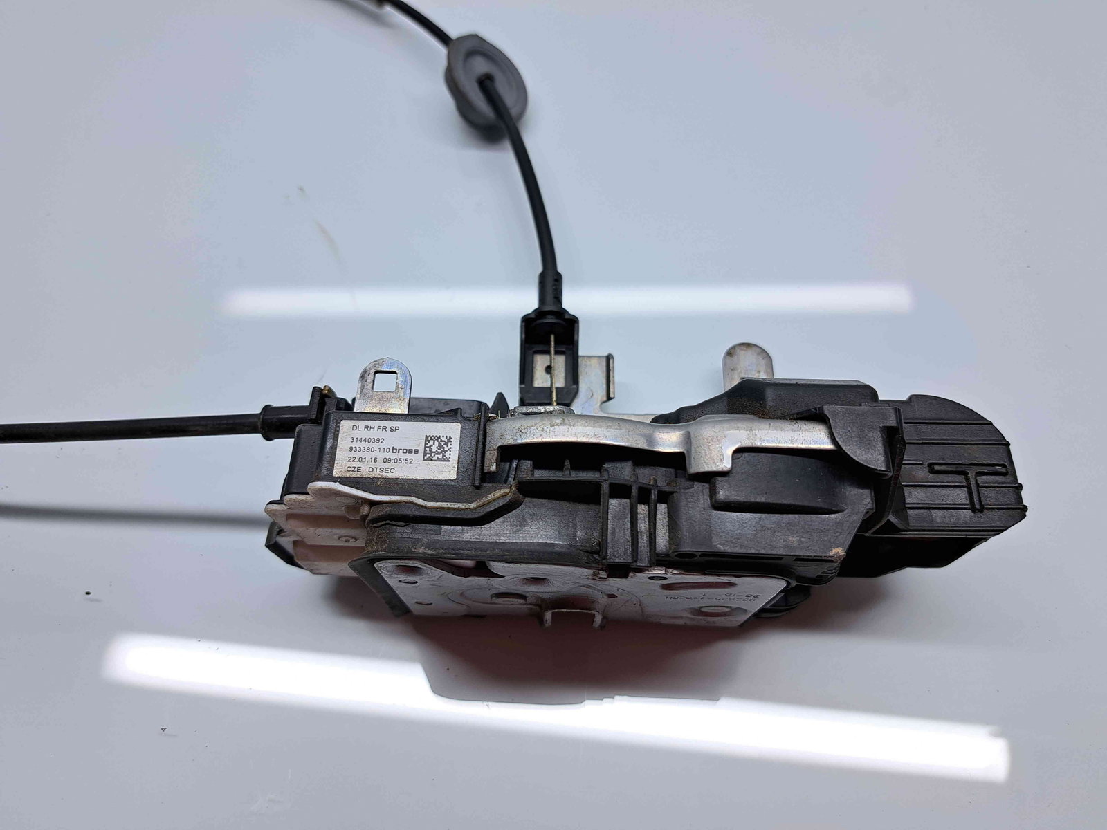 Broasca usa dreapta fata Volvo V40 II Rdesign [Fabr 2013-2019] 31440392 - imagine 3