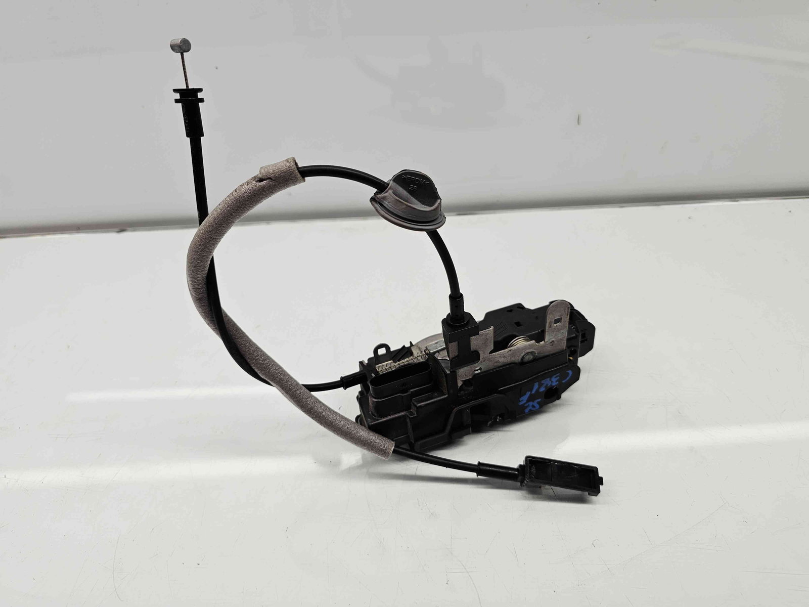 Broasca usa stanga fata Volvo V40 II Rdesign [Fabr 2013-2019] 31440391 - imagine 1