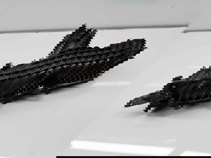 Galerie admisie Volvo V40 II Rdesign [Fabr 2013-2019] 31431777 2.0 Benz B4204T 90KW / 122CP