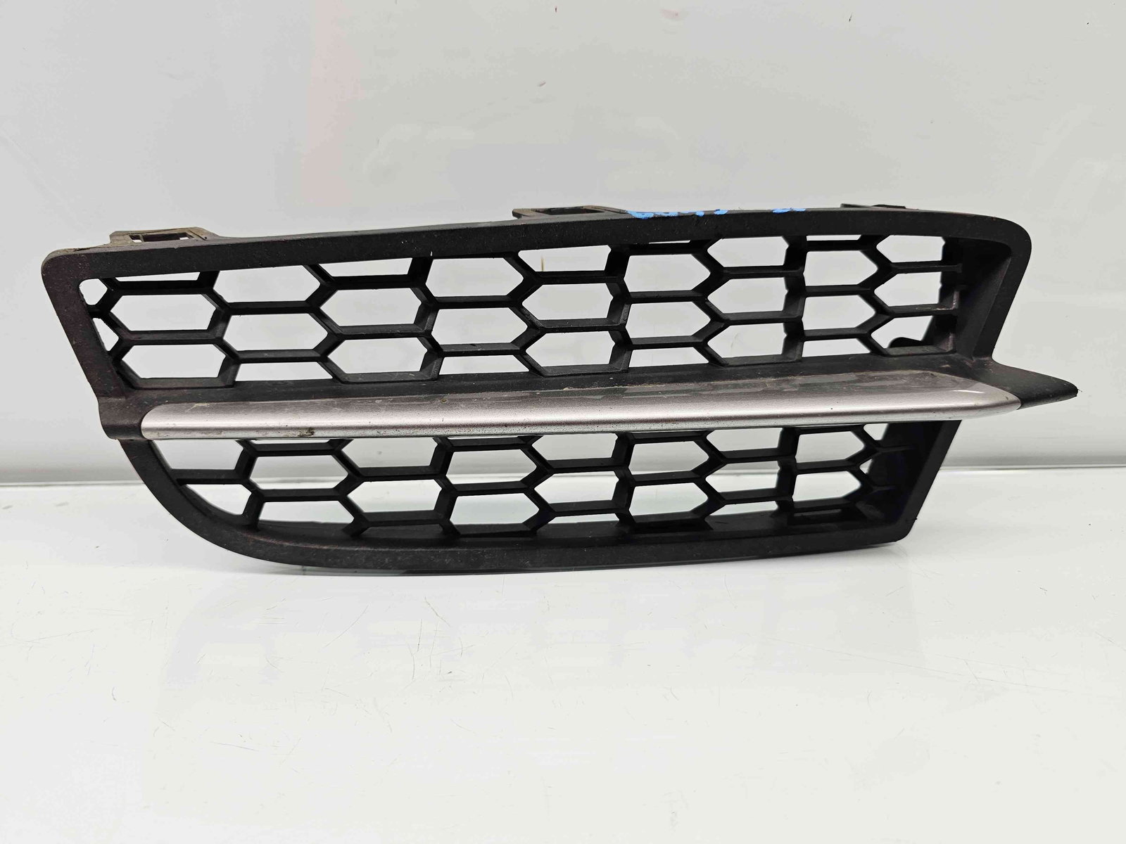 Grila proiector stanga Bmw 1 (F20) [Fabr 2011-2017] OEM - imagine 2