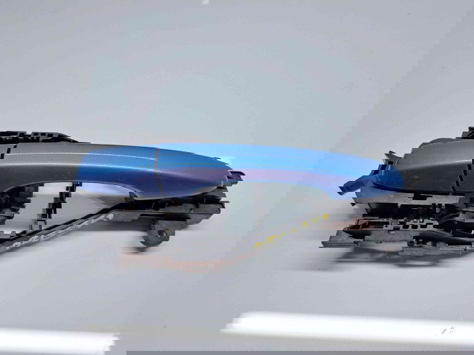 Maner usa dreapta fata Volvo V40 II Rdesign [Fabr 2013-2019] 713 POWER BLUE METAL