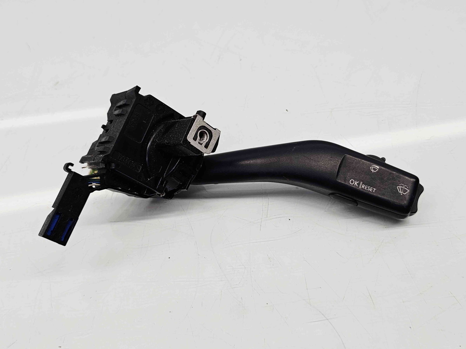 Maneta semnalizare Volkswagen Jetta 3 (1K2) [Fabr 2005-2010] 1K0953513A - imagine 1