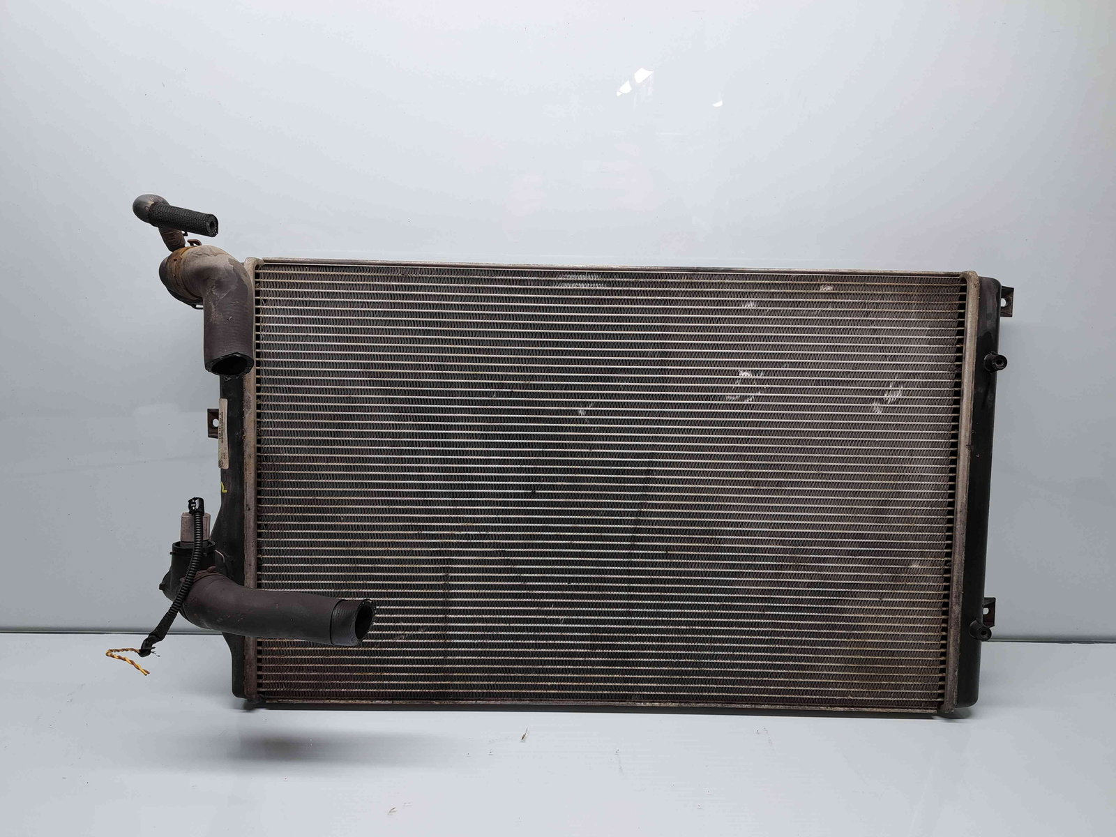 Radiator apa Volkswagen Golf 5 Plus (5M1) [Fabr 2005-2008] 1K0121253H 1.9 TDI BKC 77KW / 105CP - imagine 2