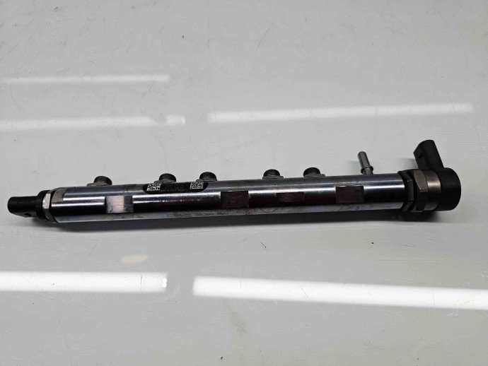 Rampa injectoare Bmw 1 (F20) [Fabr 2011-2017] 8514166 2.0 N47D 85KW / 116CP