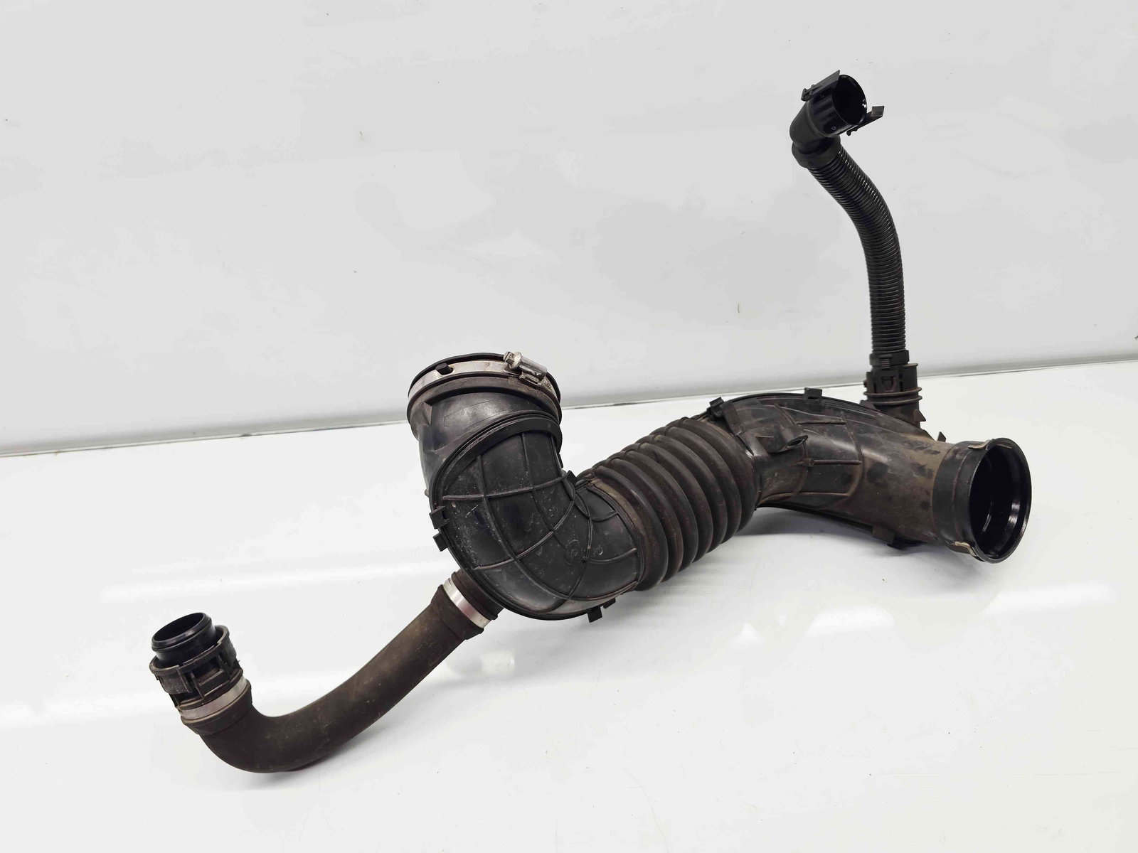 Tub admisie aer Bmw 1 (F20) [Fabr 2011-2017] 586509 2.0 N47D 85KW / 116CP - imagine 4