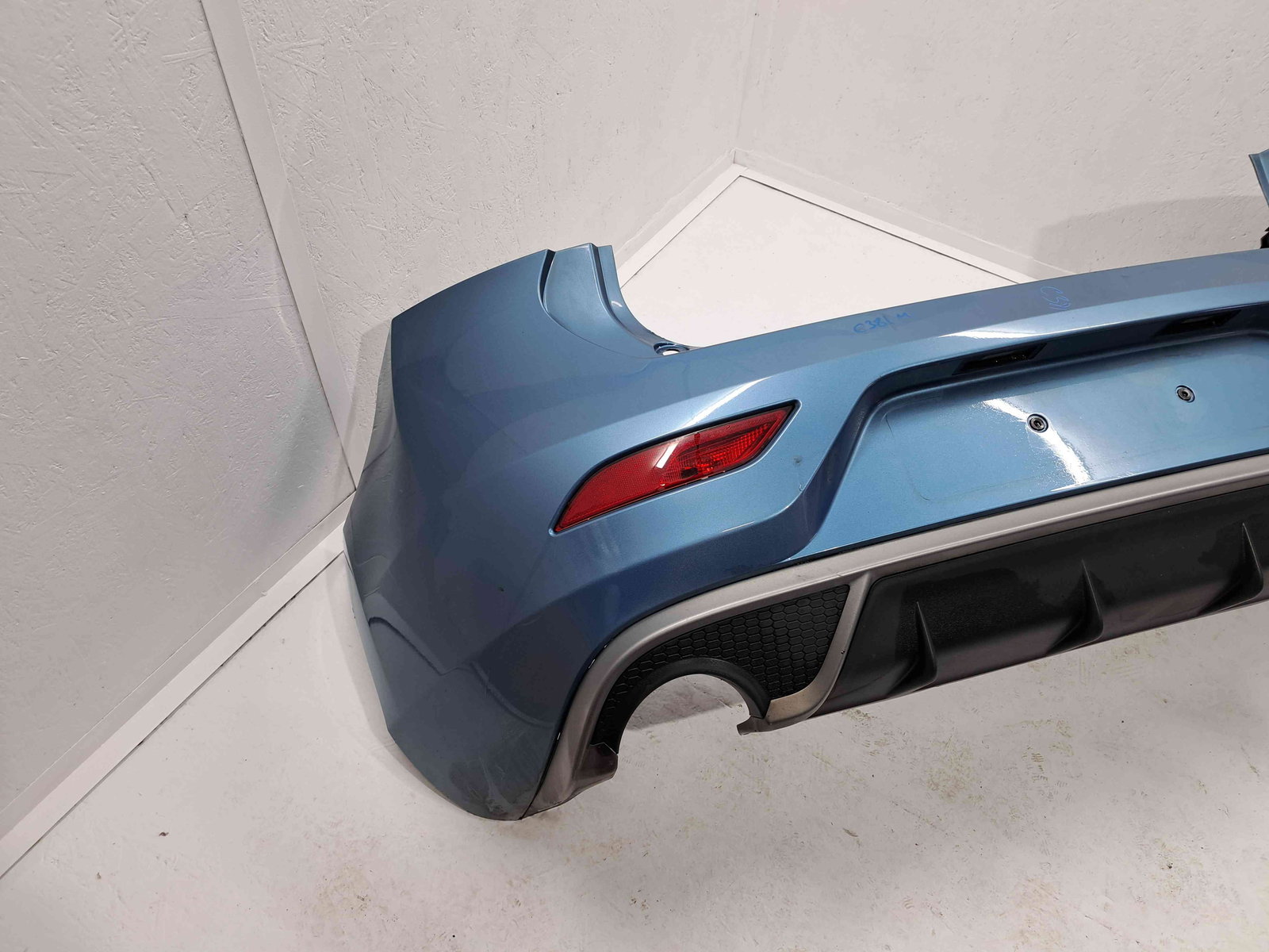 Bara spate Volvo V40 II Rdesign [Fabr 2013-2019] 713 POWER BLUE METAL - imagine 3