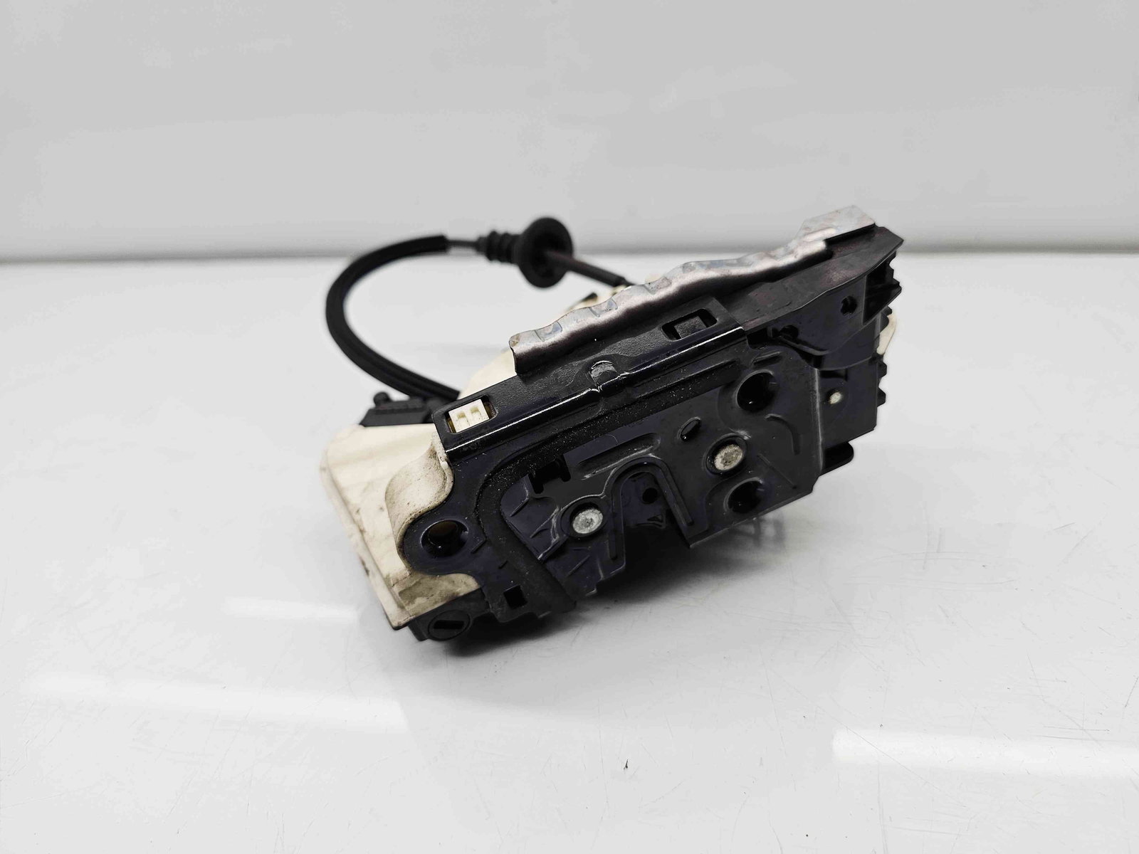 Broasca usa dreapta spate Volkswagen Golf 6 (5K1) GTI [Fabr 2009-2013] 5K4839016H - imagine 3