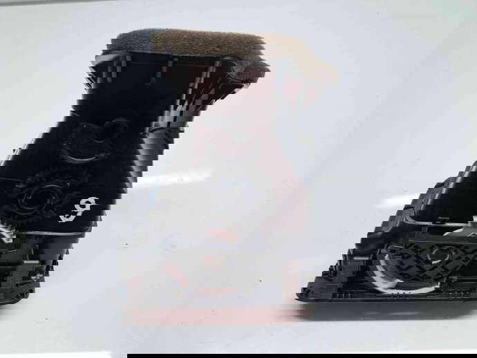  Grila aerisire stanga Volkswagen Golf 6 (5K1) GTI [Fabr 2009-2013] 5K0819703K