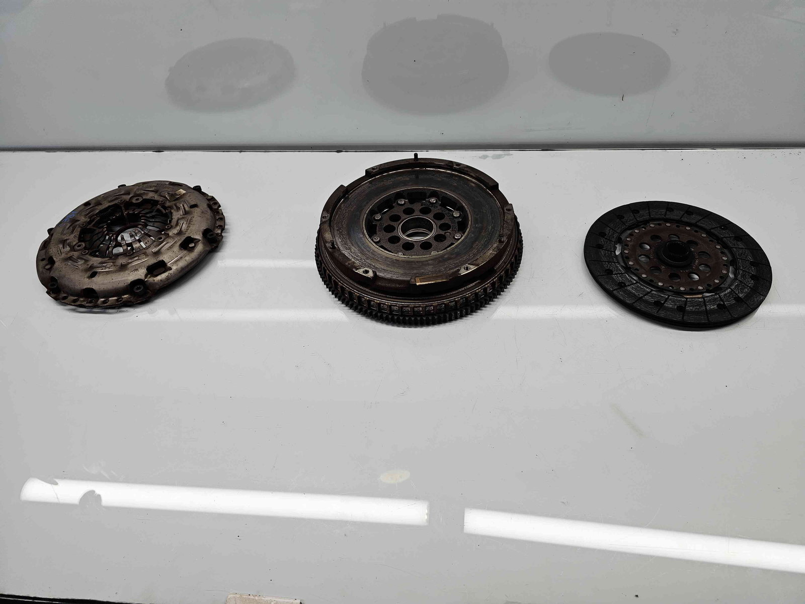 Kit ambreiaj volanta masa dubla Volvo V40 II Rdesign [Fabr 2013-2019] 2.0 Benz B4204T31437170 90KW / 122CP - imagine 3