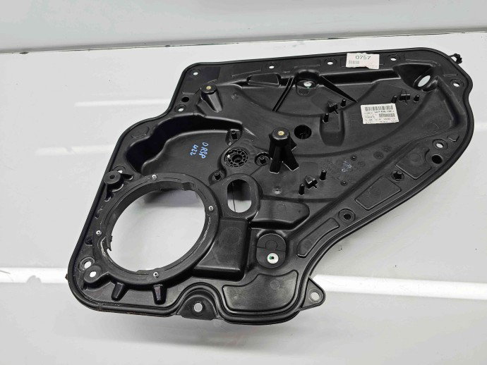 Macara electrica geam dreapta spate Volkswagen Golf 6 (5K1) GTI [Fabr 2009-2013] 5K4839730J
