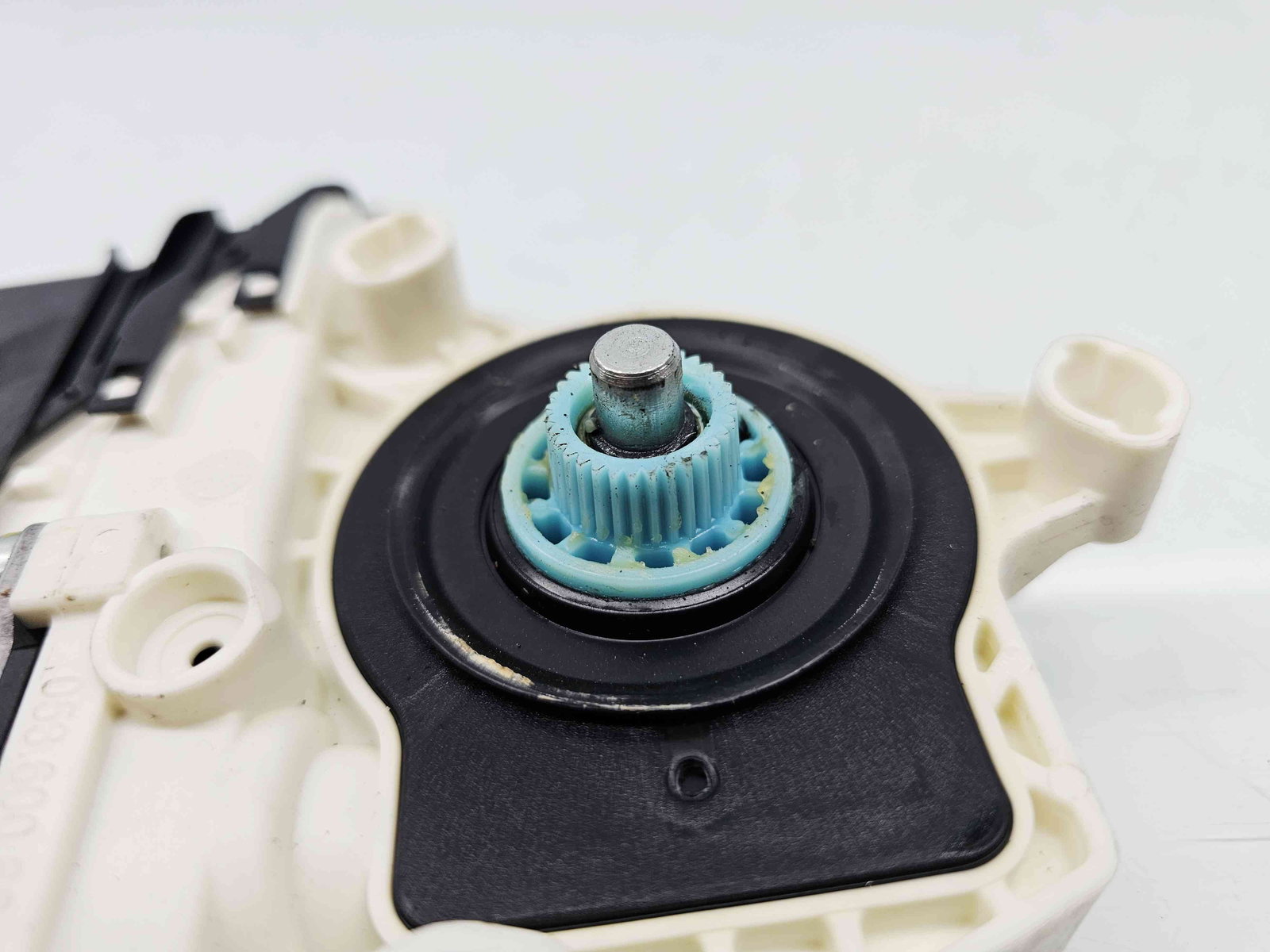 Motoras geam dreapta spate Volkswagen Golf 6 (5K1) GTI [Fabr 2009-2013] 5K0959704C - imagine 2