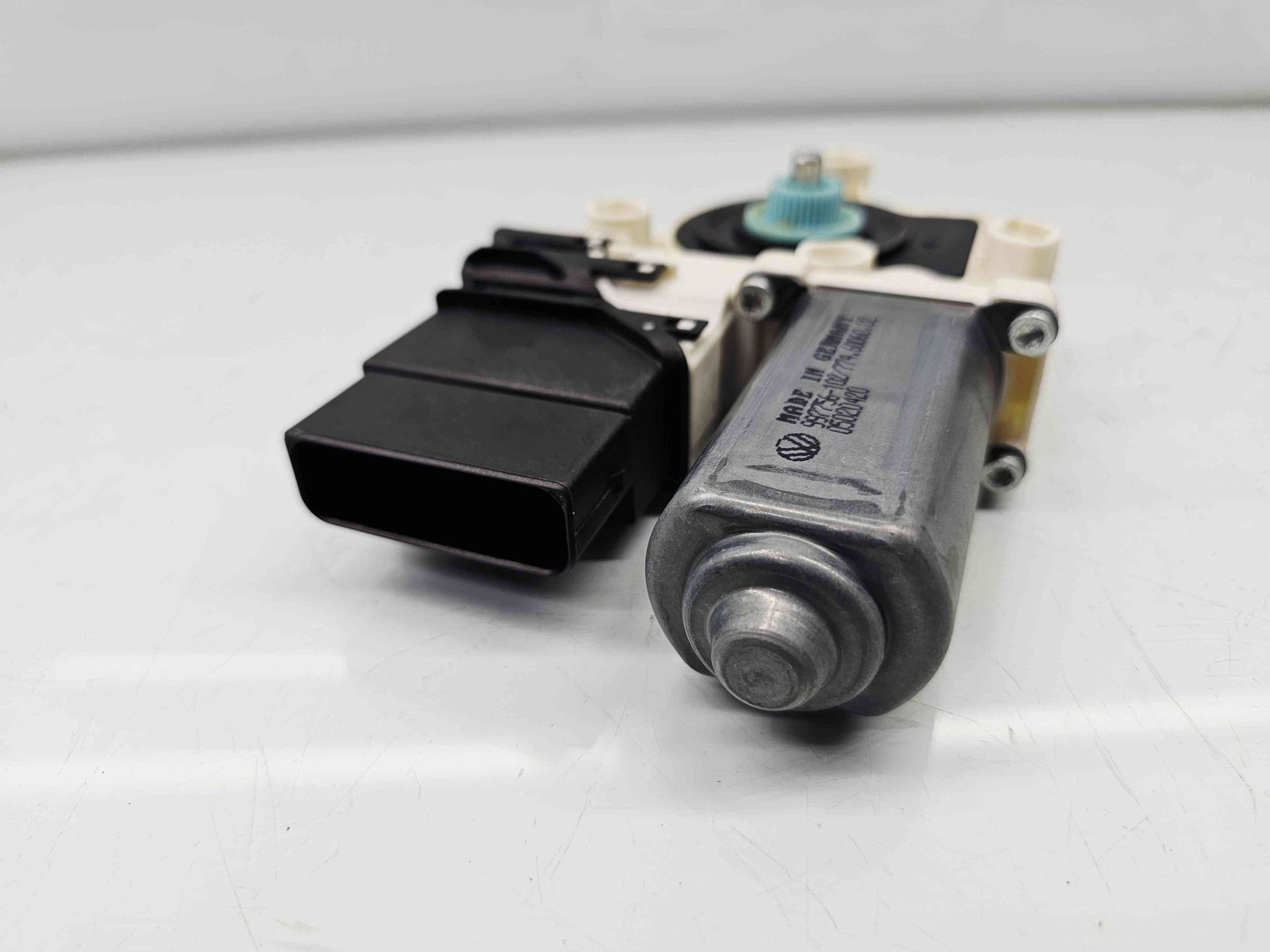 Motoras geam dreapta spate Volkswagen Golf 6 (5K1) GTI [Fabr 2009-2013] 5K0959704C - imagine 3