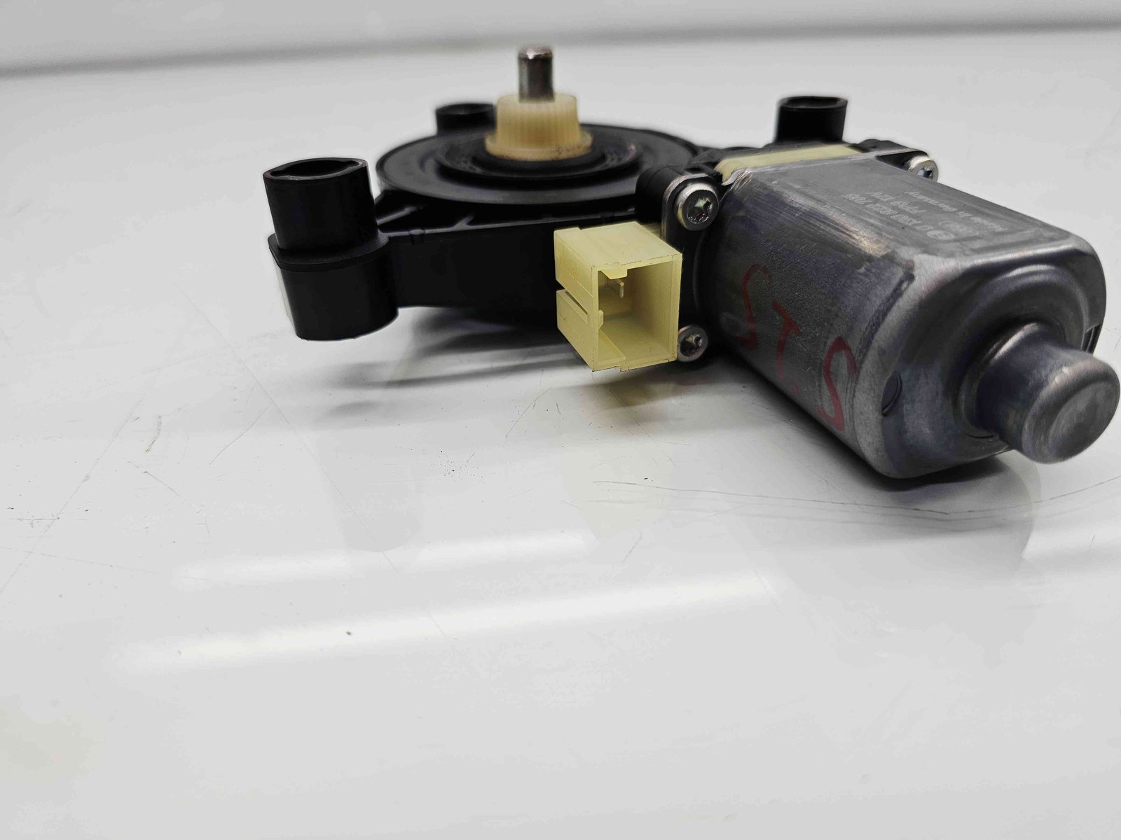 Motoras geam dreapta spate Audi A4 (8W2, B9) [Fabr 2015-2023] 8W0959812 - imagine 2