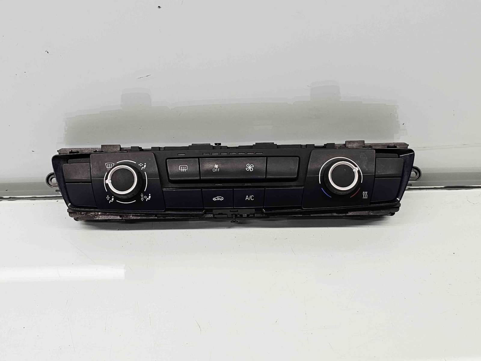 Panou comanda clima Bmw 1 (F20) [Fabr 2011-2017] OEM - imagine 1