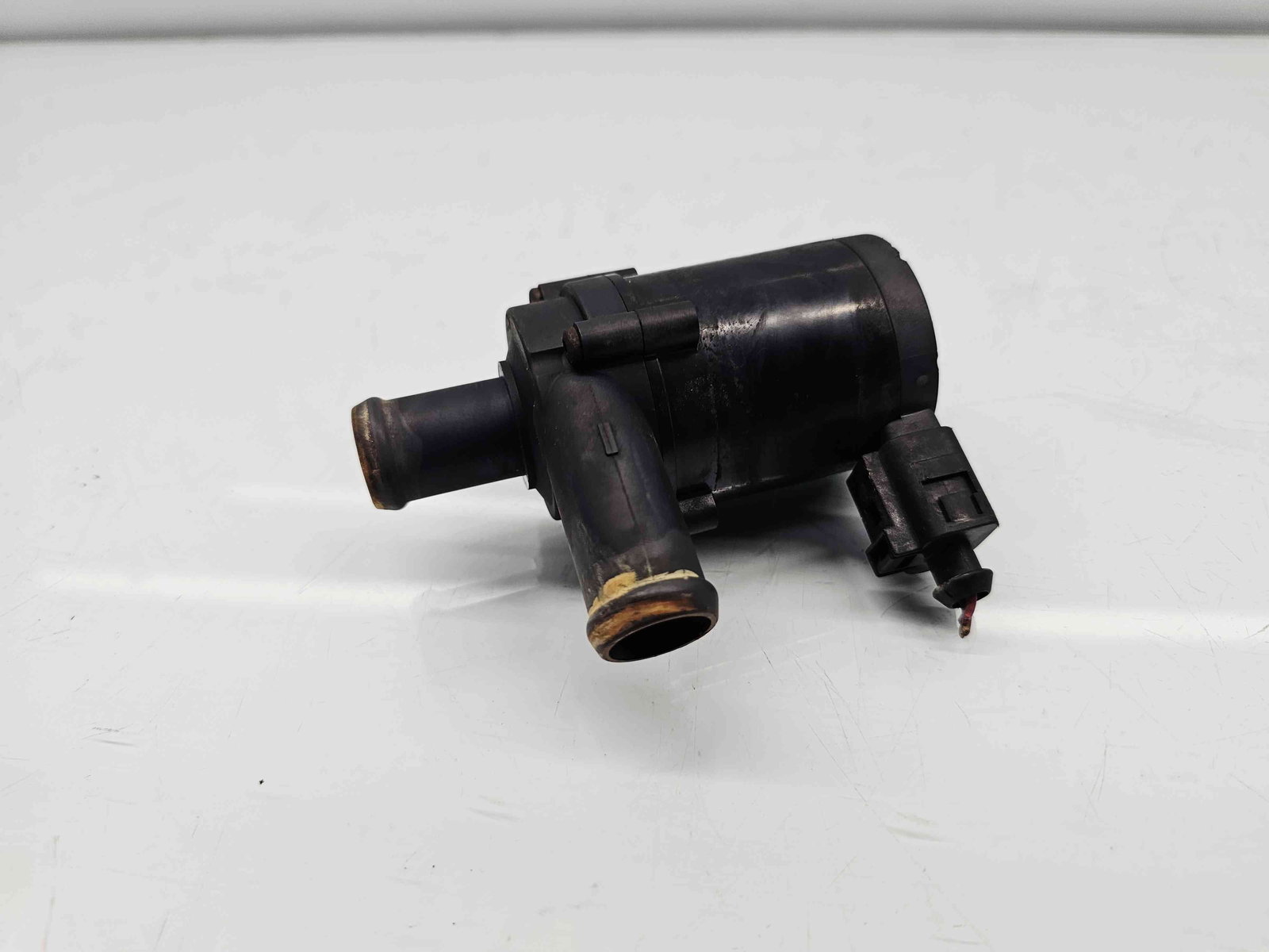 Pompa recirculare apa Volkswagen Golf 6 (5K1) GTI [Fabr 2009-2013] 1K0965561J 2.0 TFSI CCZB 155KW / 210CP - imagine 3