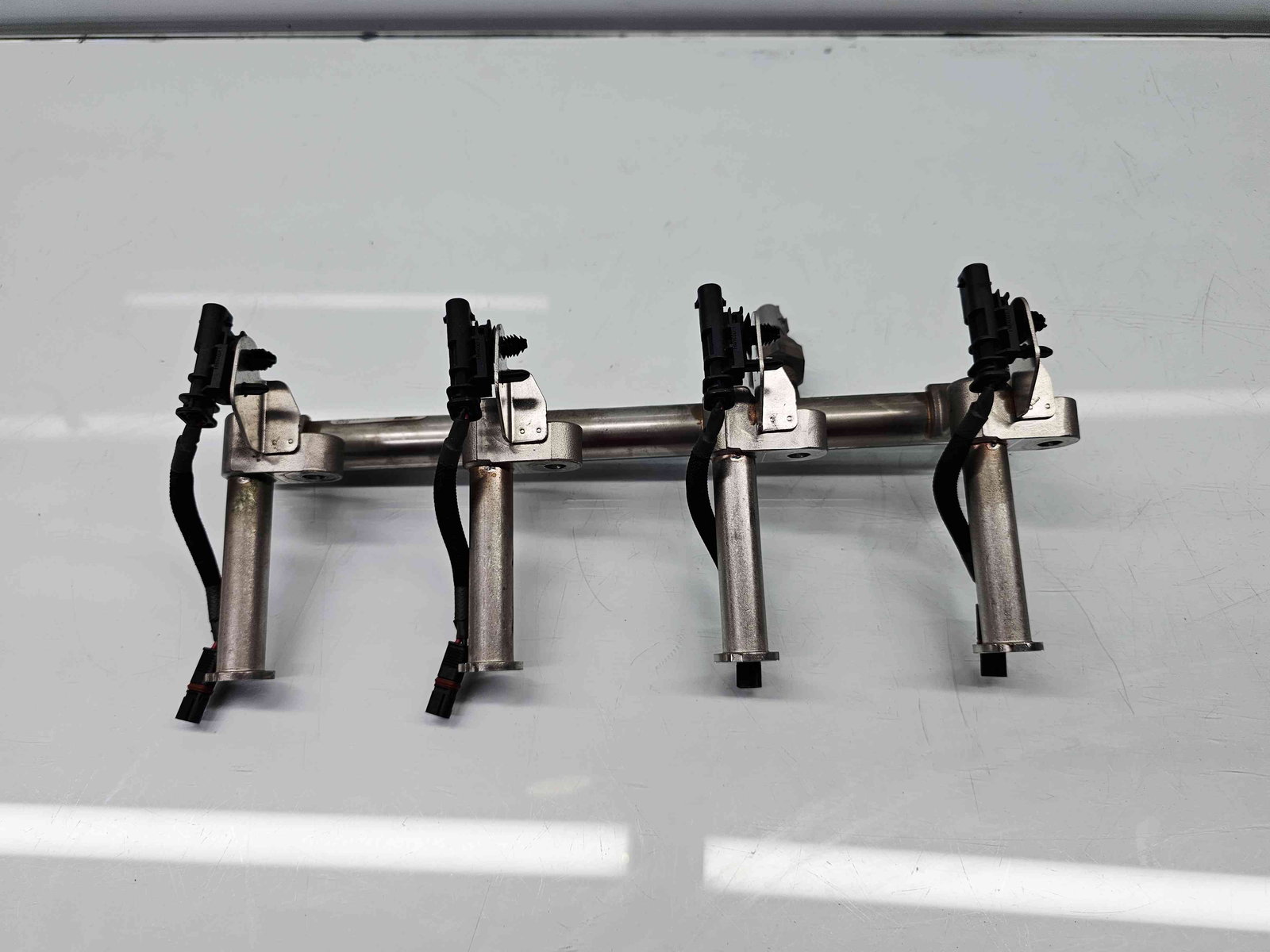 Rampa injectoare Volvo V40 II Rdesign [Fabr 2013-2019] 31303496 2.0 Benz B4204T 90KW / 122CP - imagine 1