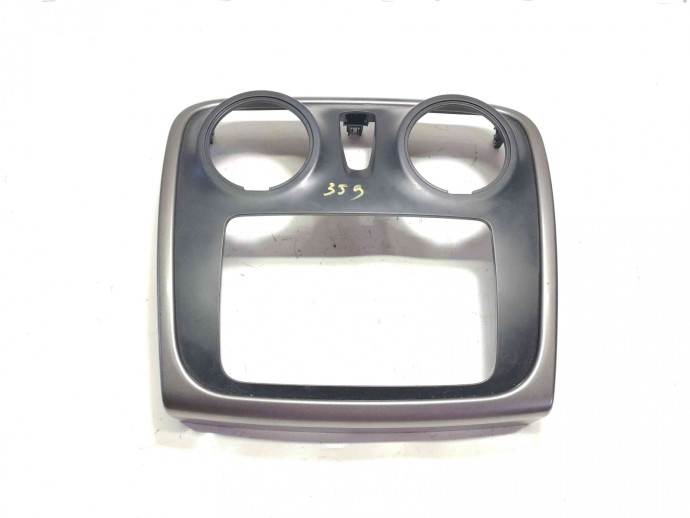 Ornament bord 682601926R Dacia Logan 2 1.5 K9K 2012-2022