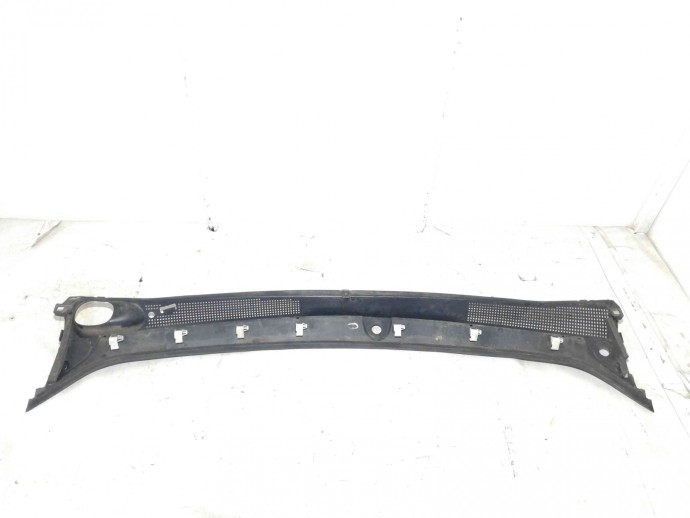 Grila stergator parbriz 668113292R Dacia Logan 2 1.5 K9K 2012-2022