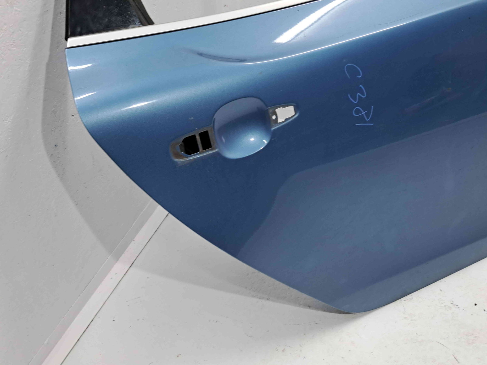 Usa dreapta spate Volvo V40 II Rdesign [Fabr 2013-2019] 713 POWER BLUE METAL - imagine 3