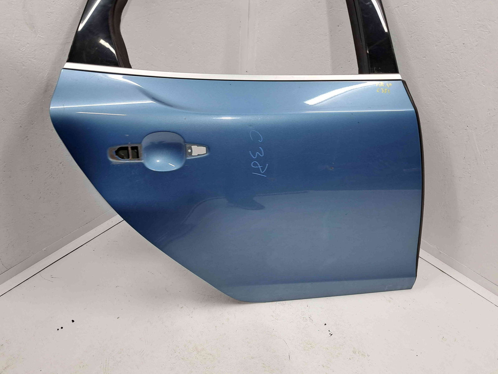 Usa dreapta spate Volvo V40 II Rdesign [Fabr 2013-2019] 713 POWER BLUE METAL - imagine 5