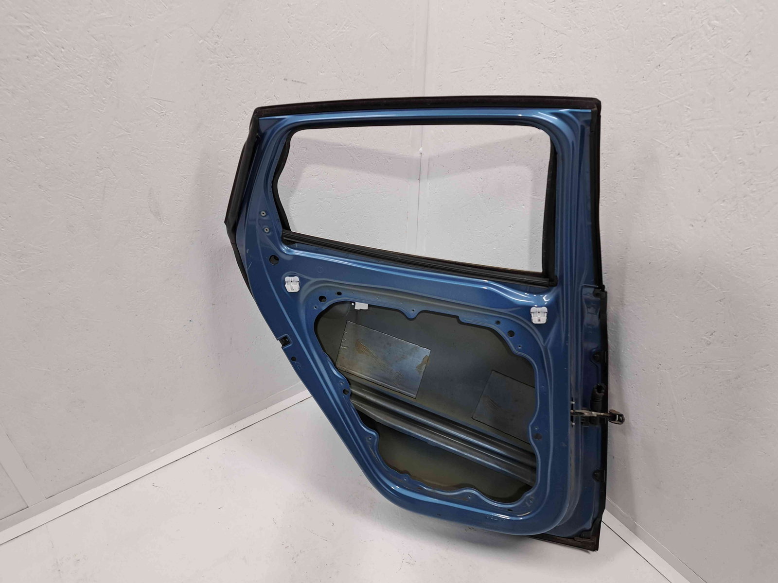 Usa stanga spate Volvo V40 II Rdesign [Fabr 2013-2019] 713 POWER BLUE METAL - imagine 6