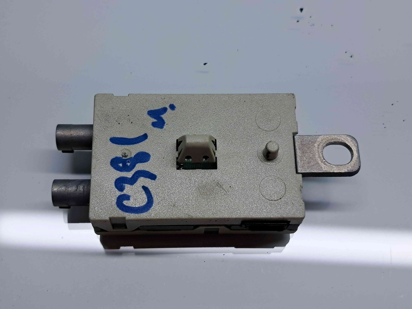 Amplificator audio Volvo V40 II Rdesign [Fabr 2013-2019] 30761703 - imagine 3