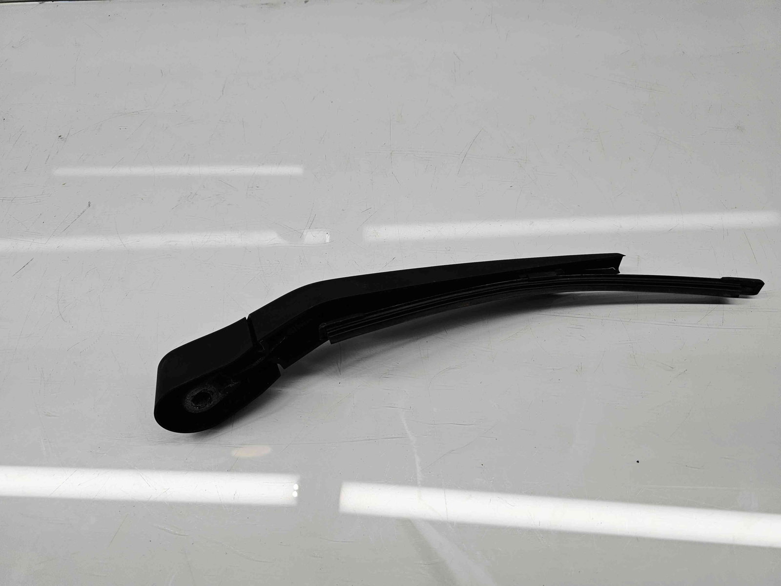 Brat stergator haion Volvo V40 II Rdesign [Fabr 2013-2019] OEM - imagine 3