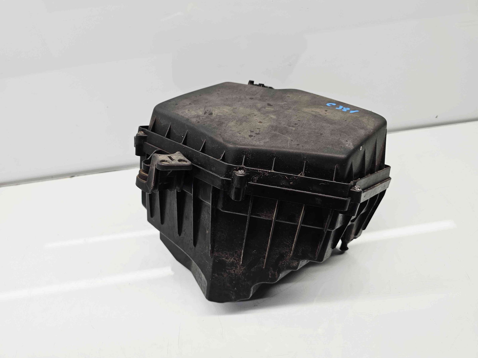 Carcasa filtru aer Volvo V40 II Rdesign [Fabr 2013-2019] OEM 2.0 Benz B4204T 90KW / 122CP - imagine 2