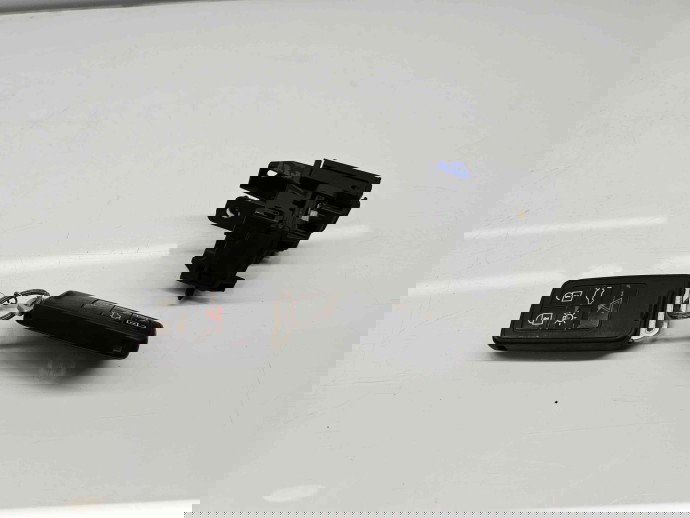  Contact cu cheie Volvo V40 II Rdesign [Fabr 2013-2019] 30659639 2.0 Benz B4204T90KW / 122CP