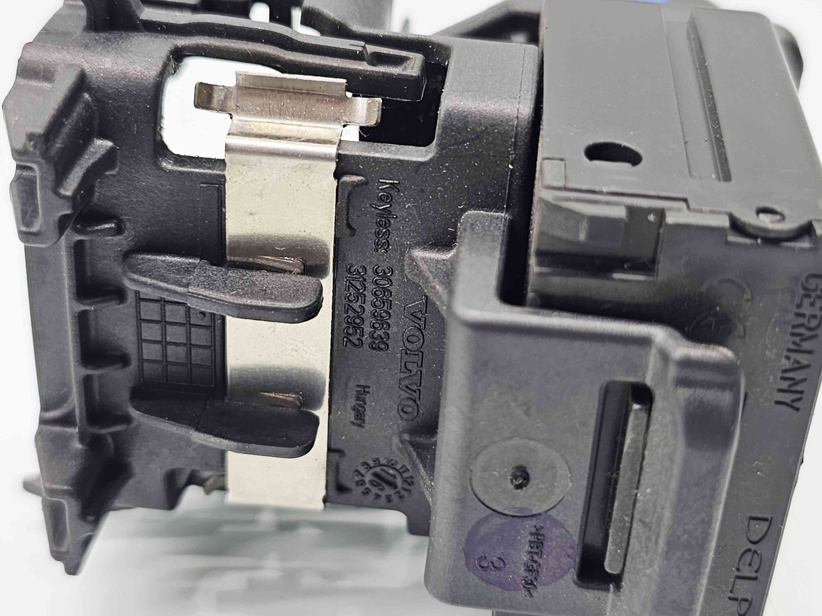 Contact cu cheie Volvo V40 II Rdesign [Fabr 2013-2019] 30659639 2.0 Benz B4204T90KW / 122CP - imagine 2