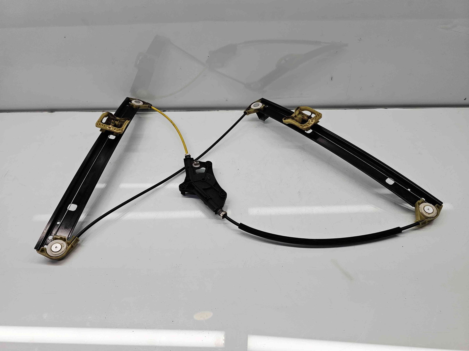 Macara electrica geam dreapta fata Audi A4 (8W2, B9) [Fabr 2015-2023] 8W0837462 - imagine 1