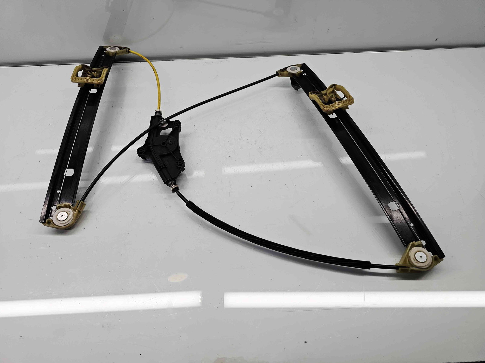 Macara electrica geam dreapta fata Audi A4 (8W2, B9) [Fabr 2015-2023] 8W0837462 - imagine 2