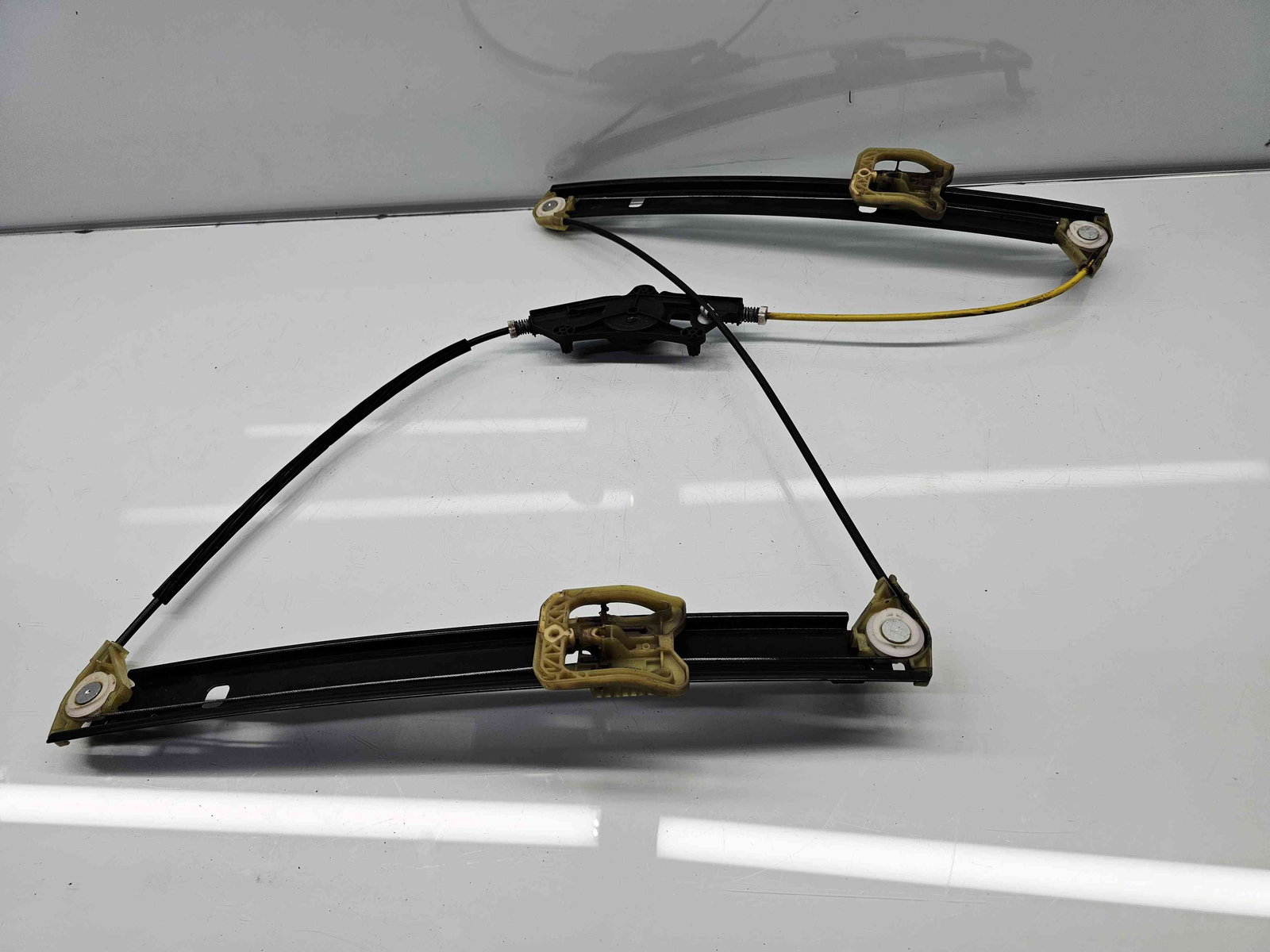 Macara electrica geam dreapta fata Audi A4 (8W2, B9) [Fabr 2015-2023] 8W0837462 - imagine 3