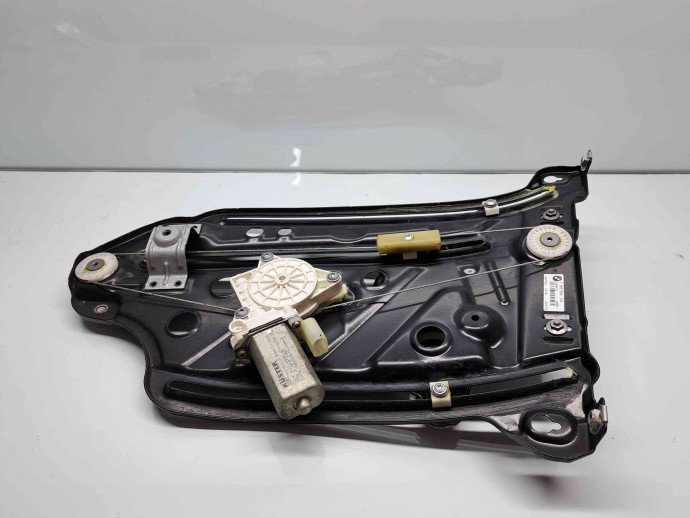 Macara electrica geam dreapta spate Bmw 1 cabriolet (E88) [Fabr 2008-2013] 7165594-04