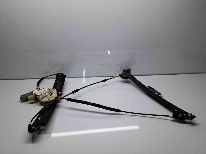 Macara electrica geam stanga fata Bmw 1 cabriolet (E88) [Fabr 2008-2013] 6978845