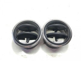 Grila aerisire centrala 687604194R Dacia Logan 2 1.5 K9K 2012-2022