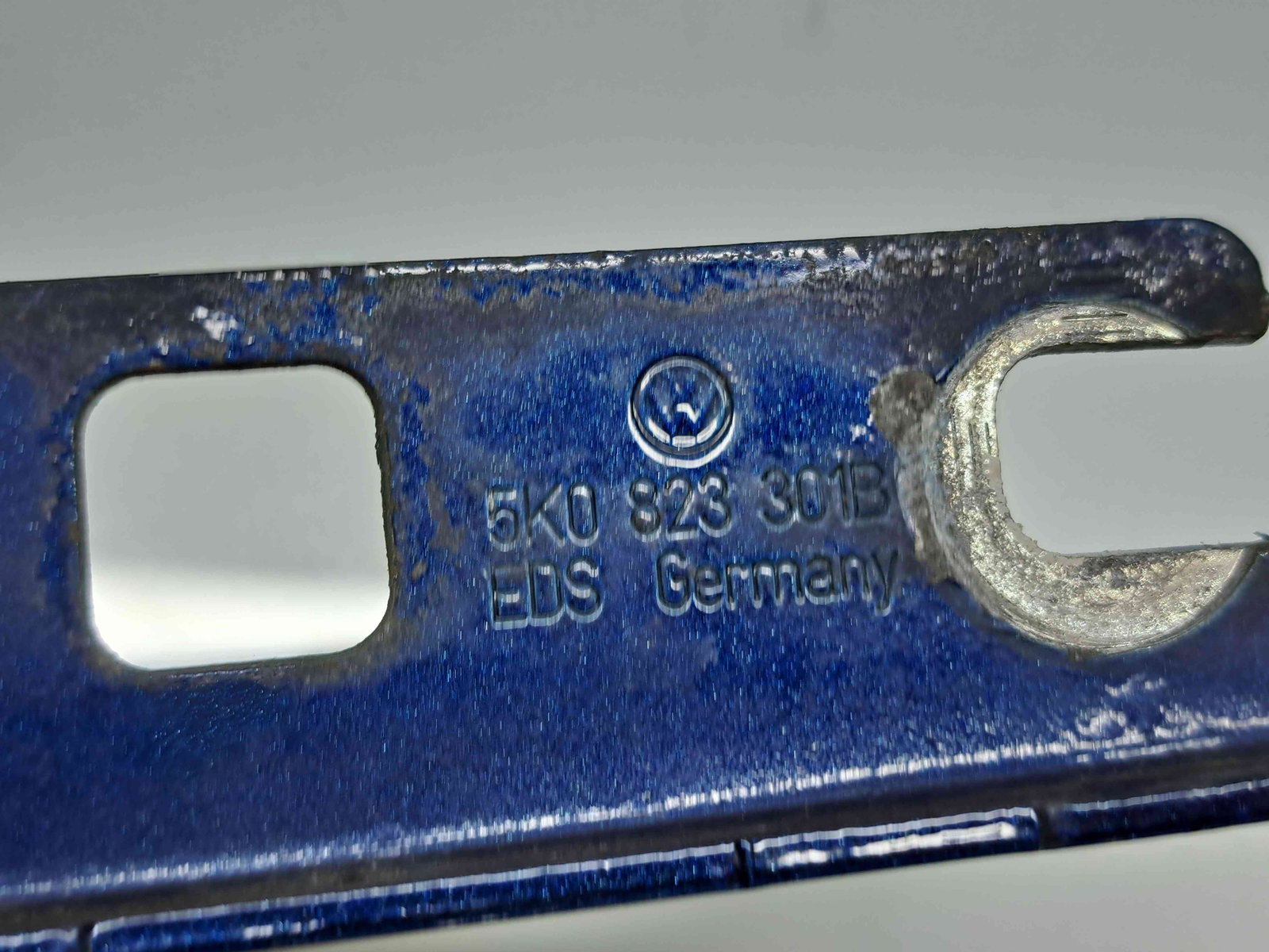 Set balamale capota Volkswagen Golf 6 (5K1) GTI [Fabr 2009-2013] 5L0823301B / 5K0823302B - imagine 4