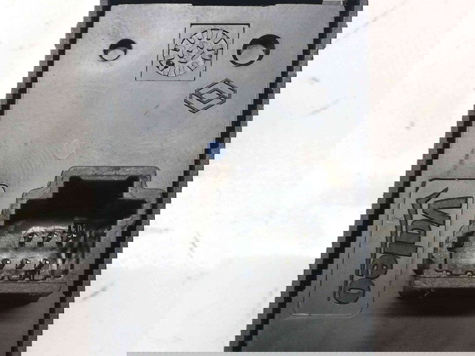 Buton avarii OEM Dacia Logan 2 1.5 K9K 2012-2022