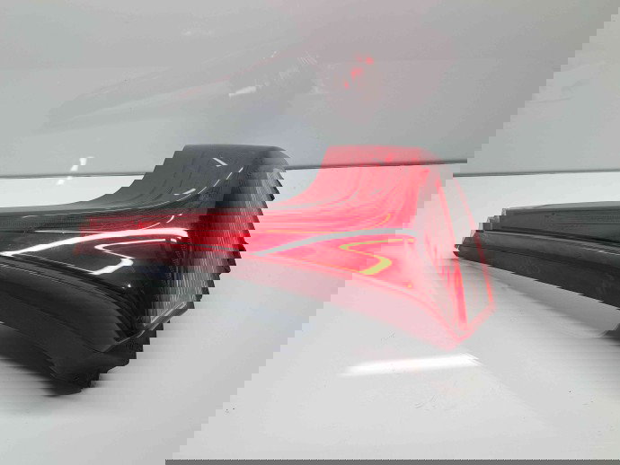  Stop aripa dreapta Volvo V40 II Rdesign [Fabr 2013-2019] 31395845